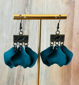 MULTIPLE COLORS: Stunning Petal Earrings