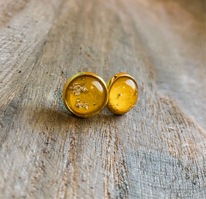 MULTIPLE COLORS: Gold-Flecked Stud Earrings